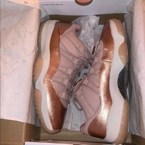 SOLD Womens Air Jordan 11